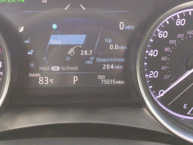 Photo of 2018 Super White Toyota Camry