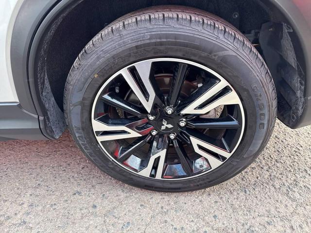 Photo of 2024 Alloy Silver Metallic Mitsubishi Eclipse Cross
