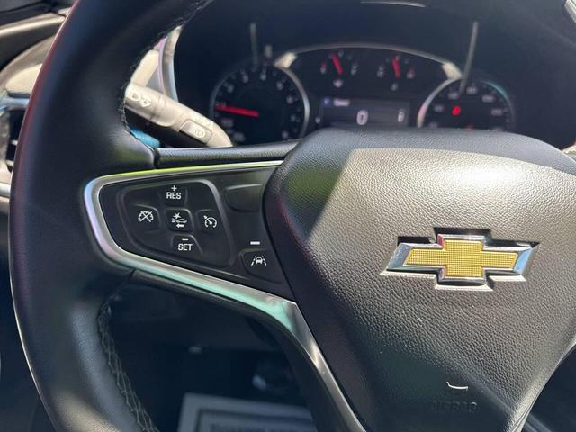 Photo of 2024 White Chevrolet Equinox