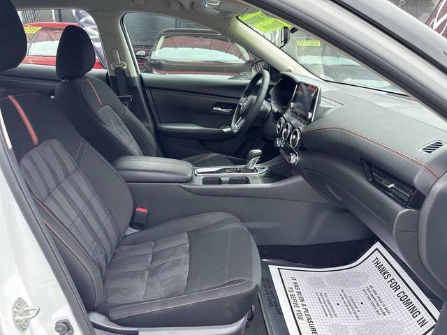 Photo of 2025 White Nissan Sentra