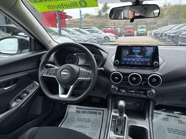 Photo of 2025 White Nissan Sentra