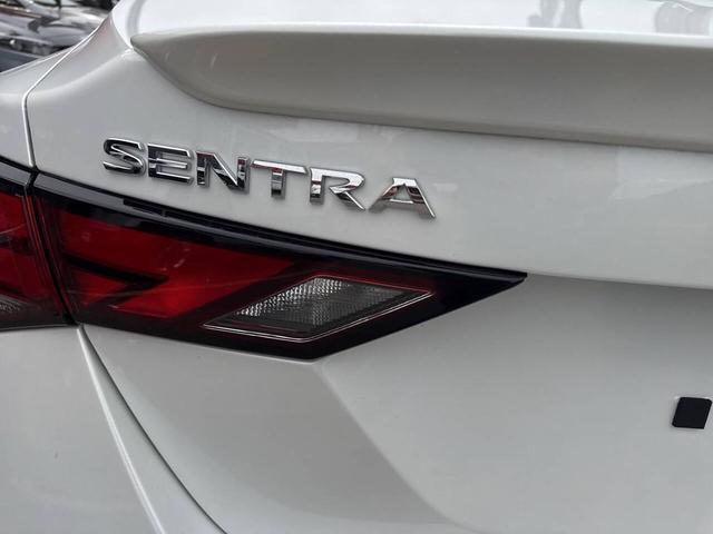 Photo of 2025 White Nissan Sentra