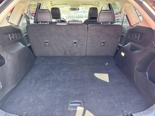 Photo of 2024 Purple Ford Edge