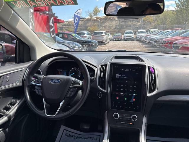 Photo of 2024 Purple Ford Edge
