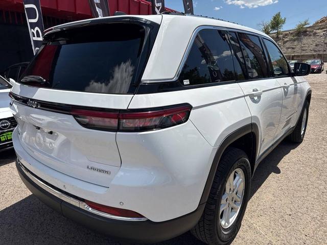 Photo of 2023 Bright White Clearcoat Jeep Grand Cherokee