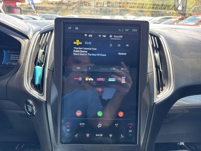 Photo of 2024 Agate Black Metallic Ford Edge
