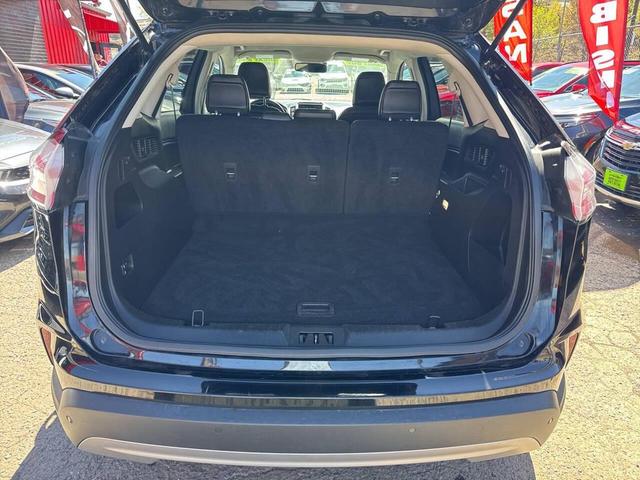 Photo of 2024 Agate Black Metallic Ford Edge