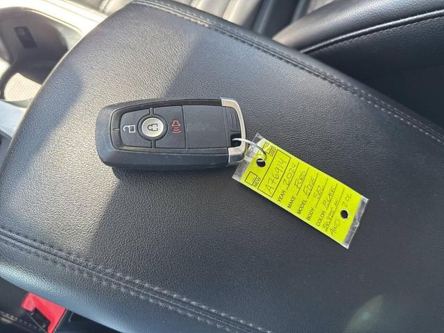 Photo of 2024 Agate Black Metallic Ford Edge