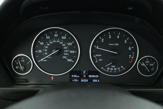 Photo of 2018 Alpine White BMW 320