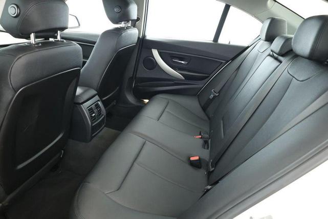 Photo of 2018 Alpine White BMW 320