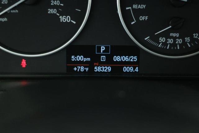 Photo of 2018 Alpine White BMW 320