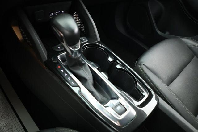 Photo of 2023 Summit White Chevrolet Trailblazer