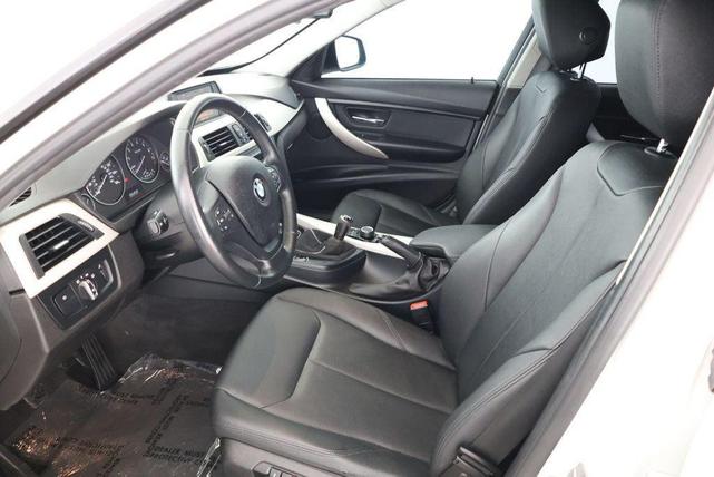 Photo of 2015 Mineral White Metallic BMW 320