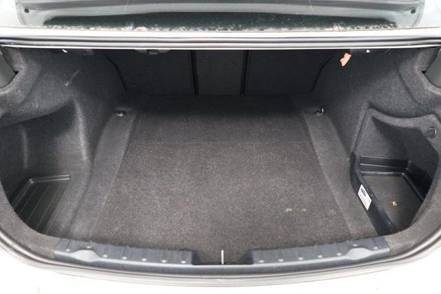 Photo of 2015 Mineral White Metallic BMW 320