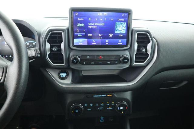 Photo of 2021 Oxford White Ford Bronco Sport