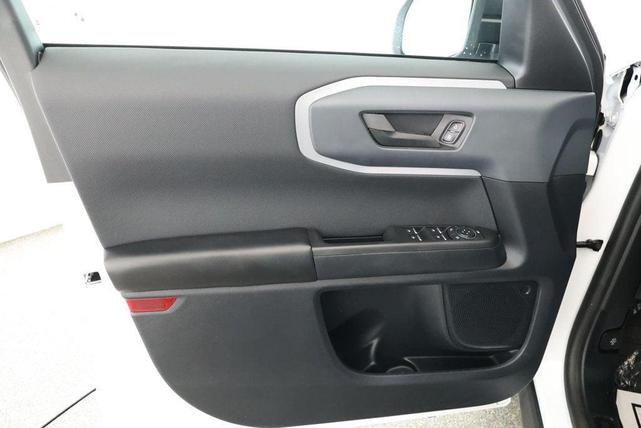 Photo of 2021 Oxford White Ford Bronco Sport