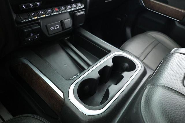 Photo of 2022 Onyx Black GMC Sierra 1500