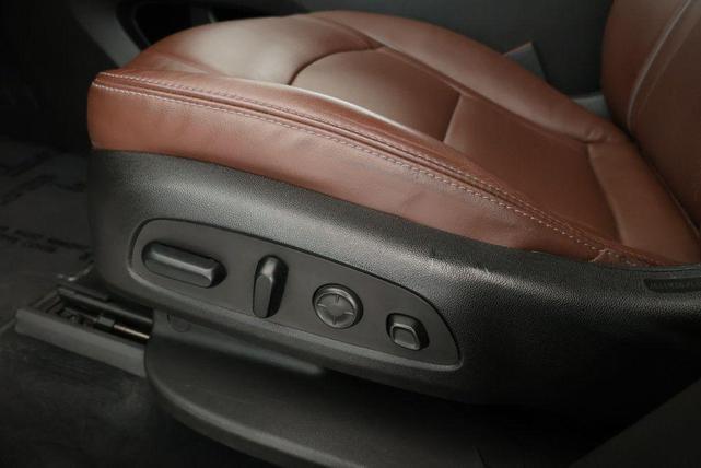 Photo of 2021 White Frost Tricoat Buick Enclave