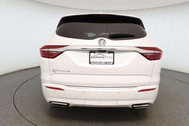 Photo of 2021 White Frost Tricoat Buick Enclave