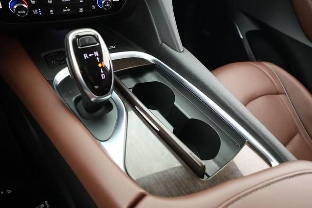 Photo of 2021 White Frost Tricoat Buick Enclave