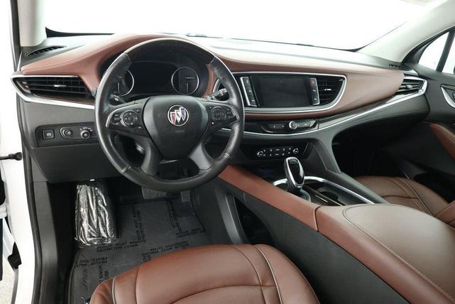 Photo of 2021 White Frost Tricoat Buick Enclave