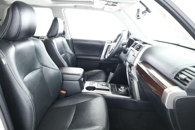 Photo of 2017 Blizzard Pearl Toyota 4Runner