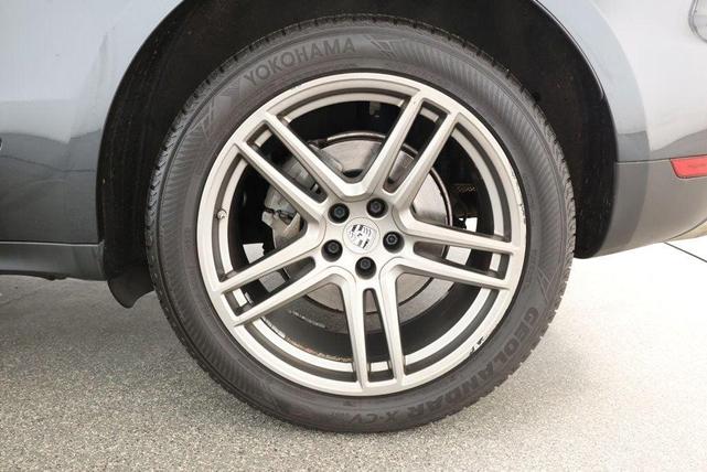 Photo of 2020 Volcano Grey Metallic Porsche Macan