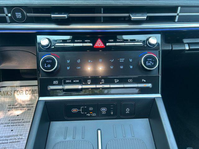 Photo of 2025 Shimmering Silver Hyundai SANTA FE