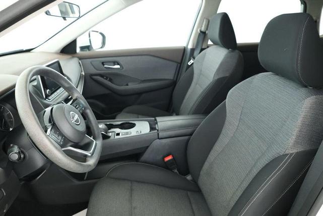 Photo of 2023 Pearl White Tricoat Nissan Rogue