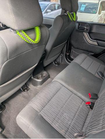 Photo of 2012 Black Clearcoat Jeep Wrangler Unlimited