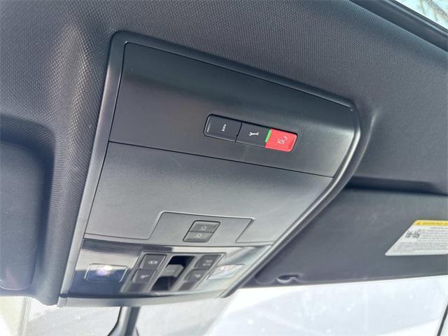 Photo of 2021 Gray Volkswagen Atlas Cross Sport