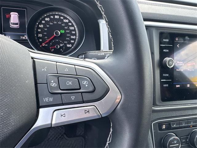 Photo of 2021 Gray Volkswagen Atlas Cross Sport