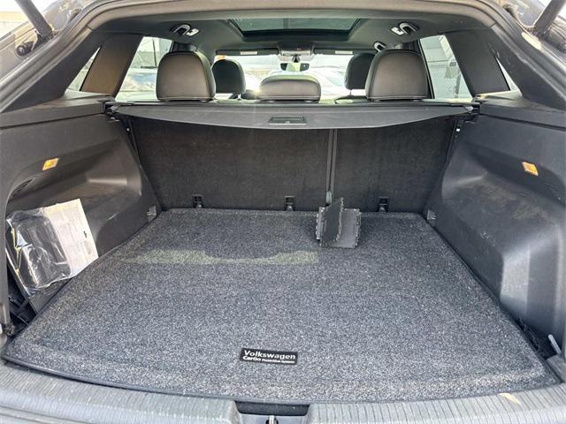 Photo of 2021 Gray Volkswagen Atlas Cross Sport