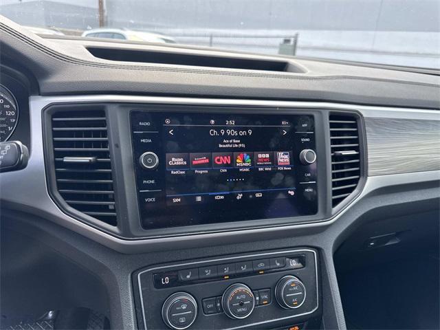 Photo of 2021 Gray Volkswagen Atlas Cross Sport