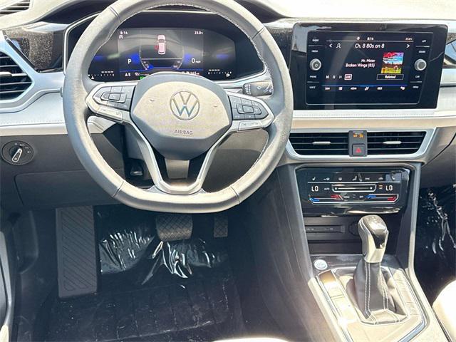 Photo of 2025 Platinum Gray Volkswagen Taos