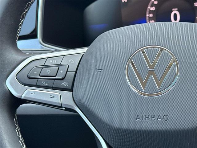 Photo of 2025 Platinum Gray Volkswagen Taos