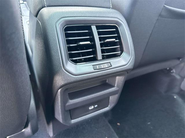 Photo of 2025 Platinum Gray Volkswagen Taos