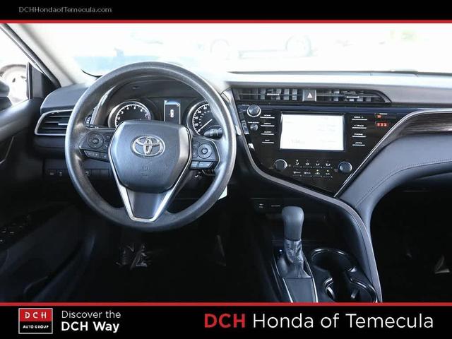 Photo of 2019 Super White Toyota Camry