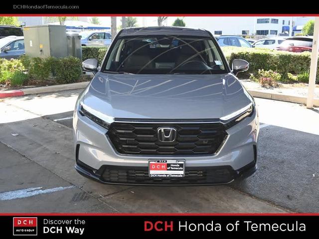 Photo of 2025 Urban Gray Pearl Honda CR-V