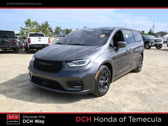 2022 Chrysler Pacifica Hybrid