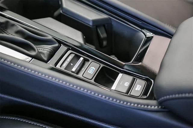 Photo of 2025 Meteorite Gray Metallic Honda Accord Hybrid
