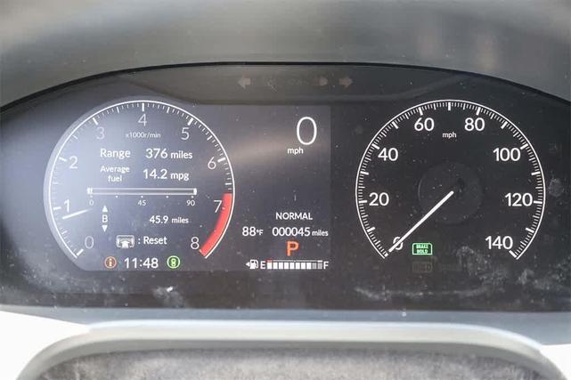 Photo of 2026 Platinum White Pearl Honda HR-V