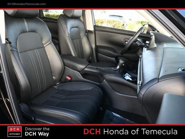 Photo of 2025 Crystal Black Pearl Honda HR-V