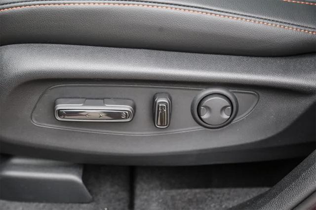 Photo of 2025 Crystal Black Pearl Honda CR-V Hybrid
