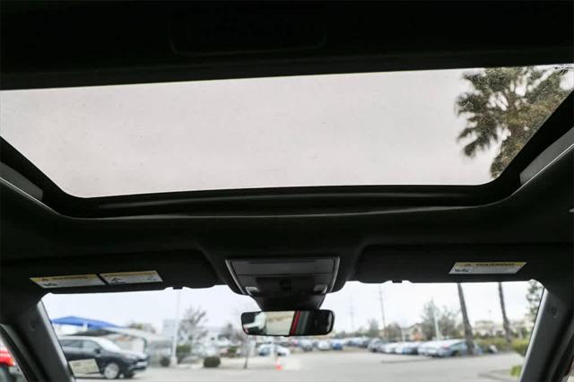 Photo of 2025 Crystal Black Pearl Honda CR-V Hybrid