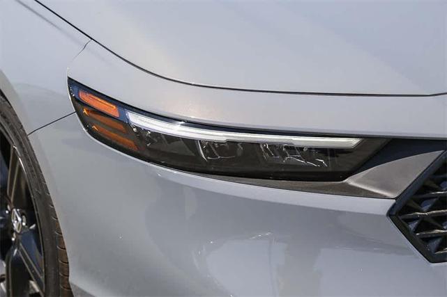 Photo of 2025 Urban Gray Pearl Honda Accord Hybrid