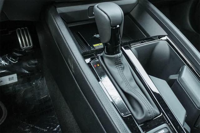 Photo of 2025 Urban Gray Pearl Honda Accord Hybrid