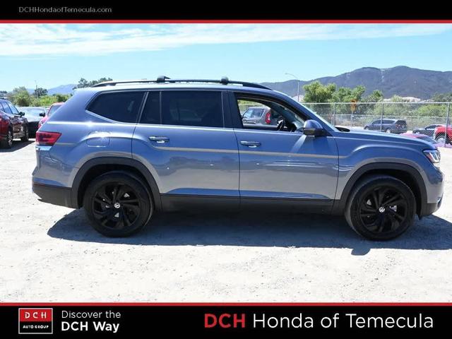 Photo of 2022 Platinum Gray Metallic Volkswagen Atlas