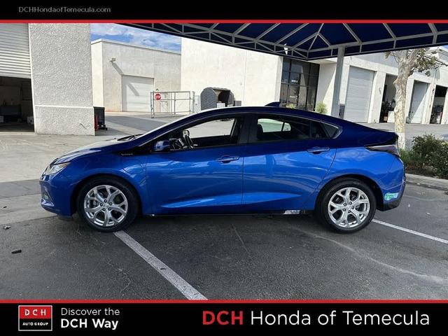 Photo of 2016 Kinetic Blue Metallic Chevrolet Volt