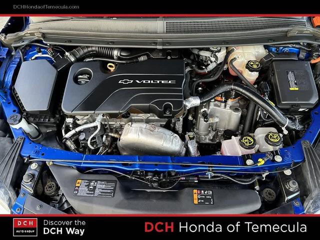 Photo of 2016 Kinetic Blue Metallic Chevrolet Volt